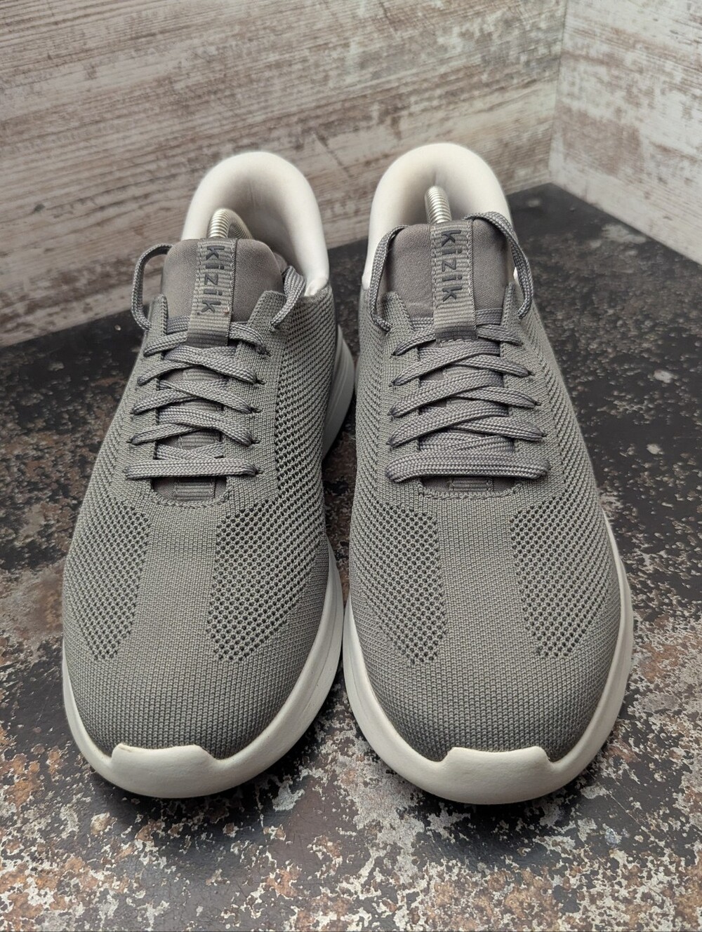 Mens Kizik Athletic Shoes Sz 8.5 Used Hands Free Slip On - Picture 3 of 9